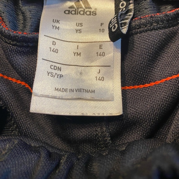 Cute Adidas youth med joggers - Picture 3 of 3